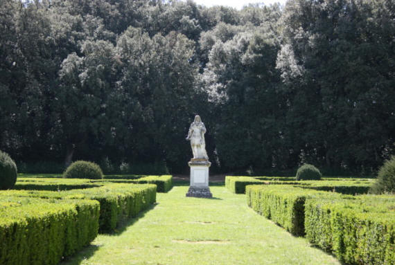 Love Me in Valdorcia: sposarsi agli Horti Leonini ora è possibile