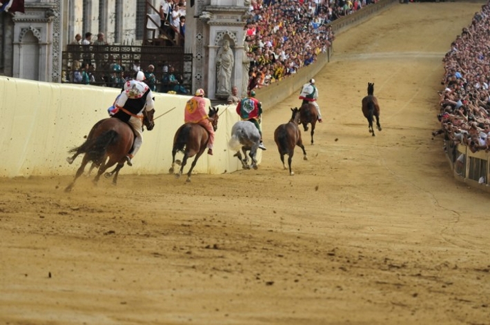 Trasmissione del Palio: convenzione del Comune con Magistrato e Consorzio