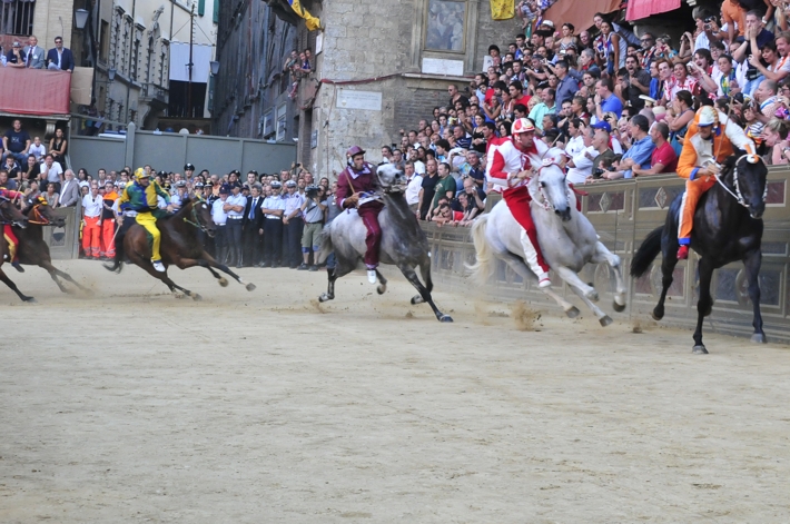 Eletti i membri della Commissione di studio per il regolamento del Palio