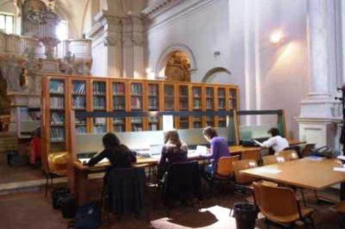 Progetto “Libri al seguito”: orari e servizi flessibili in biblioteca