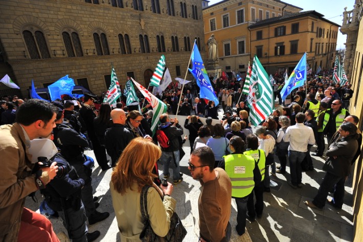 Sindacati Mps: "Solidarietà sì, ma senza esternalizzazioni "