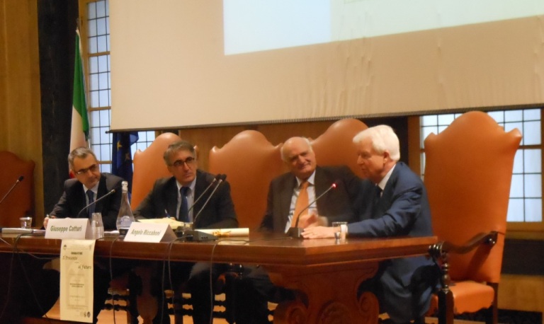 Ricerche intorno all’azienda universale: il volume presentato nell’aula Magna