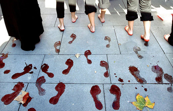 Un concorso fotografico per dire NO alla violenza sulle donne