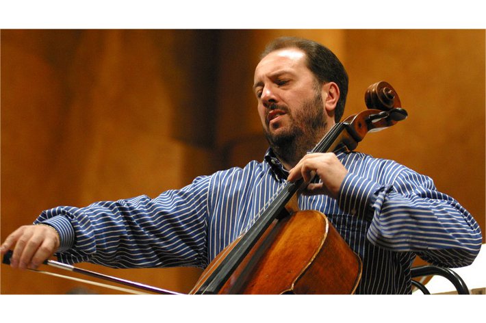 Omaggio a Bach con il violoncello di Enrico Dindo