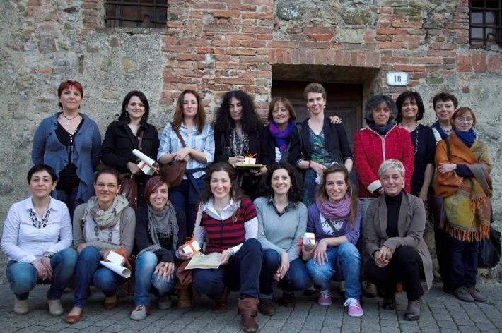 Fuori dall’ombra: l’arte femminile in mostra arriva a Monticiano