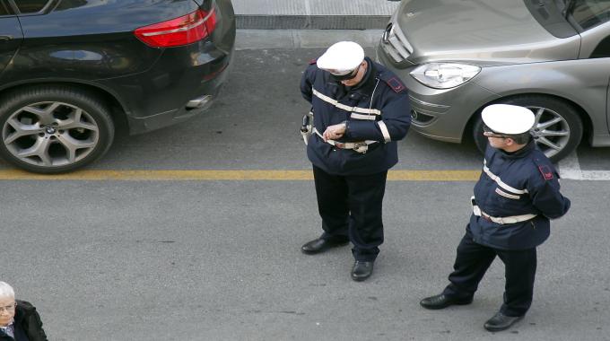Sbanda con il motorino: grave una donna