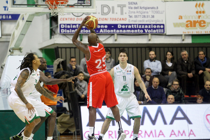 Arriva Varese per gara3 delle semifinali playoff