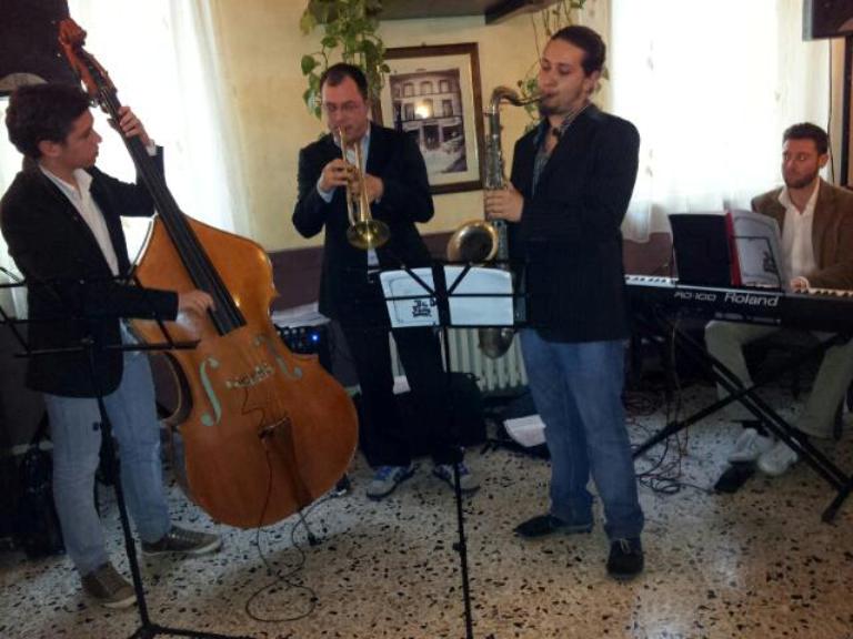 Due palchi con 14 maestri e 32 gruppi per i Seminari di Siena Jazz