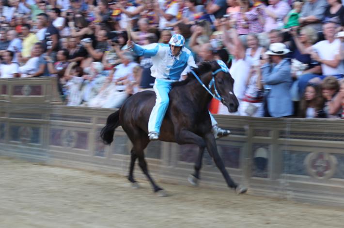 Palio dell’Assunta: è una grande Onda