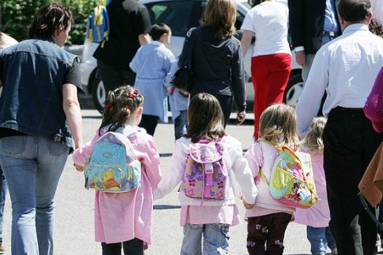 “Organico ATA insufficiente per riaprire le scuole”. I sindacati minacciano la mobilitazione