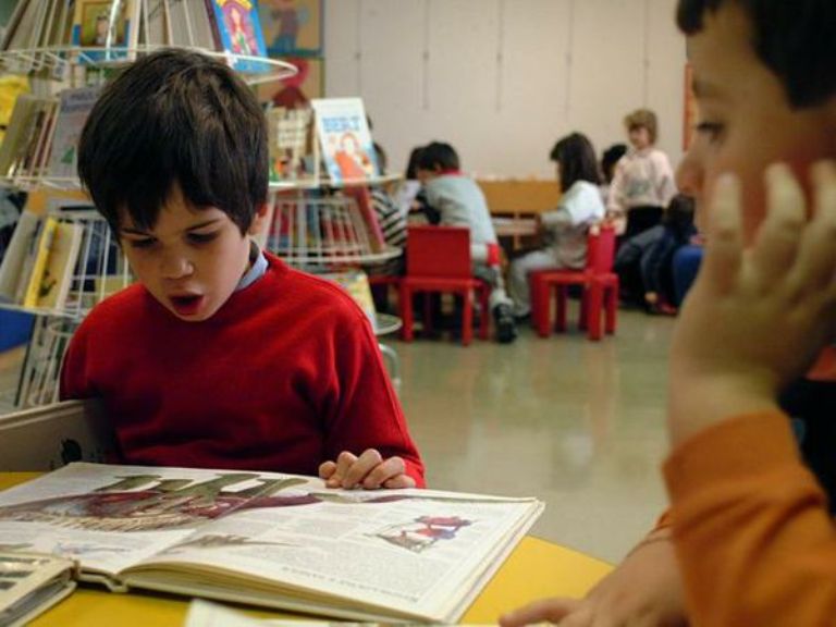 Bambini imparano l’accoglienza con Libri Liberi e il Mago Mamò