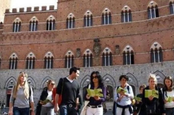 Guide turistiche. Gagnarli (M5S): serve riordino “organico” della normativa