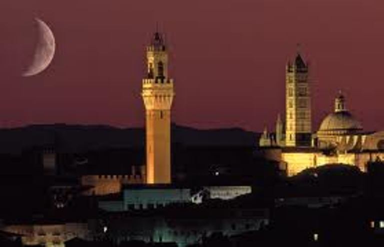 Alla scoperta di Siena con le passeggiate d’autore
