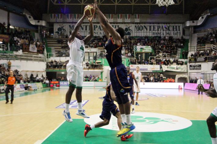 Playoff matematici per Siena dopo la vittoria di Roma