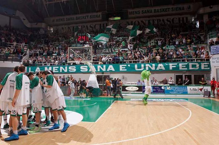 Mens Sana è una fede e Curva Nord manifestano insieme