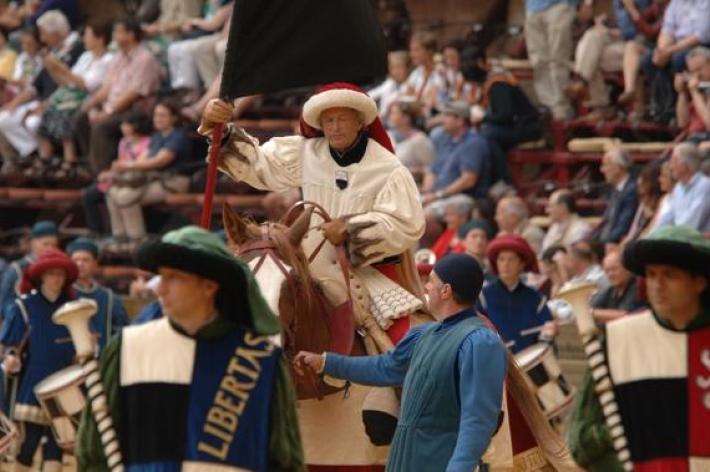 Una domenica alla scoperta del Corteo Storico del Palio