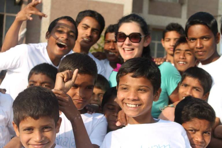 Una serata per sostenere un orfanotrofio in India