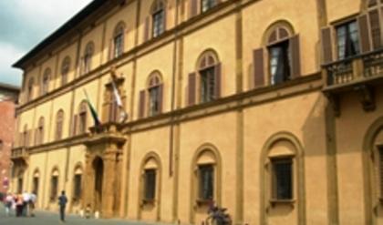 Protesta studentesca davanti alla Prefettura di Siena