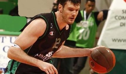 Lavrinovic in chat. In anticipo