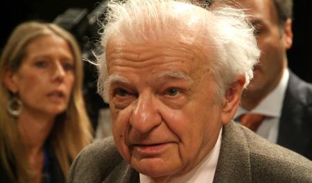 Il "Viareggio Internazionale" al poeta francese Yves Bonnefoy