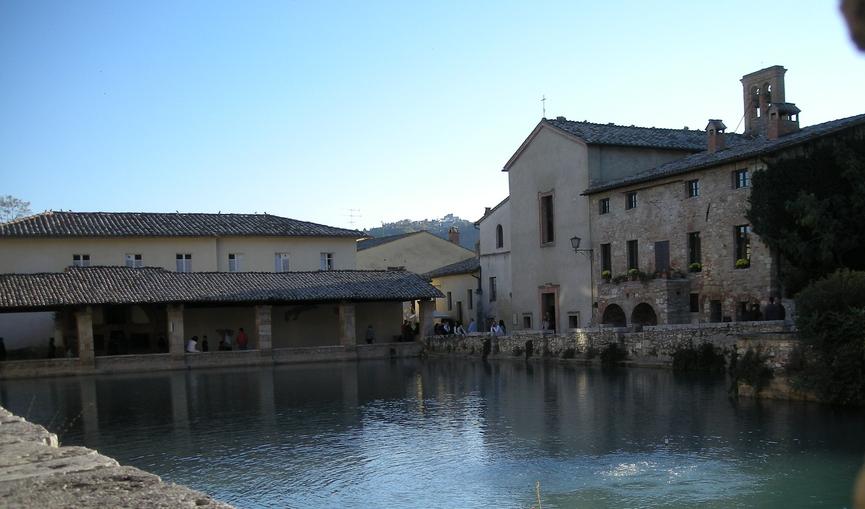 Concerto di Erica Mou a Bagno Vignoni