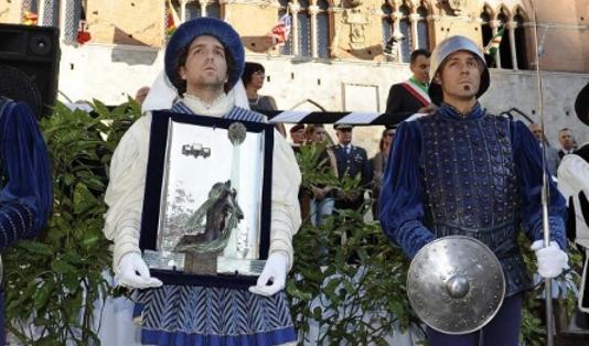 In Piazza la consegna del Masgalano e del premio al miglior tamburino