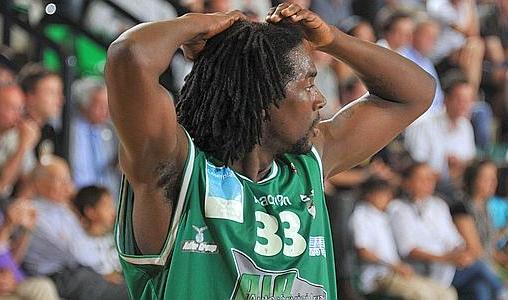 Omar Thomas "torna americano" e Siena se lo prende