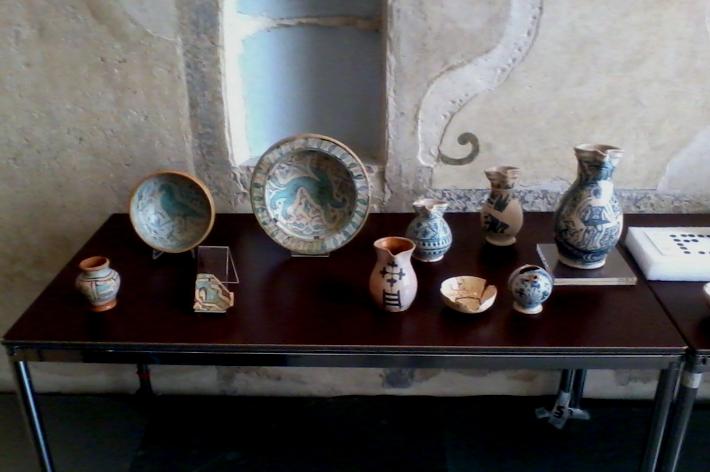Le ceramiche della casa del rettore presentate al pubblico