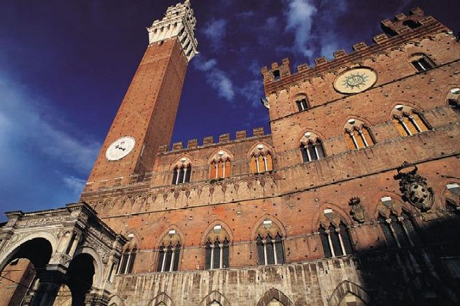 Il Palazzo Pubblico di Siena si svela. In un libro