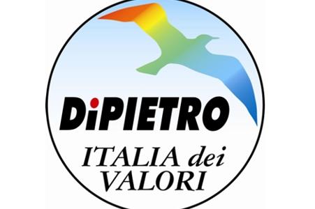 La raccolta firme dell’IdV parte da Poggibonsi