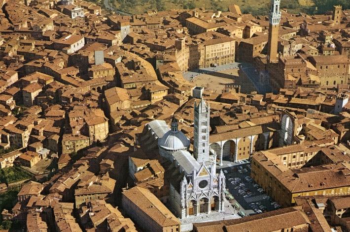 Due bandi per marchio e portale di Siena capitale della cultura