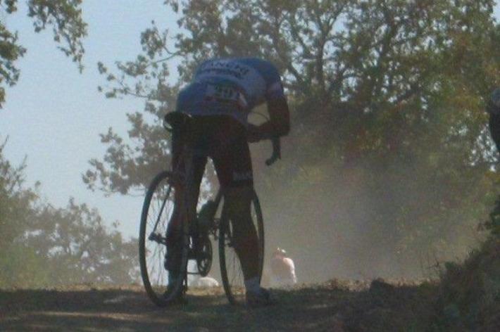 Eroica: in 7500 tra sudore e polvere sulle strade bianche