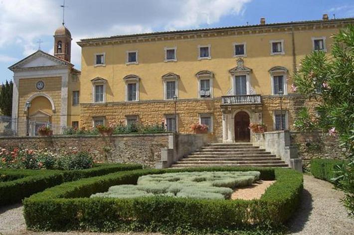 A Castelnuovo Berardenga un incontro su patologie femminili e nuove cure