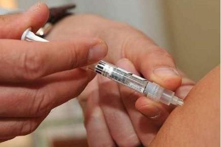 Vaccinazione antinfluenzale: ordinate oltre 68mila dosi di vaccino