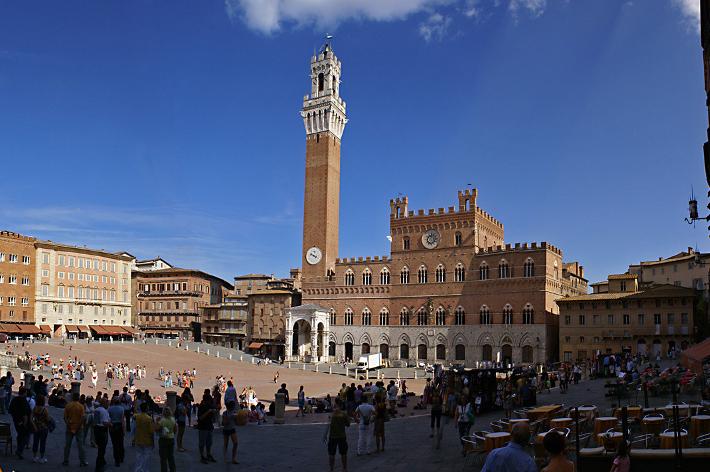 I candidati di centrosinistra firmano un patto per Siena