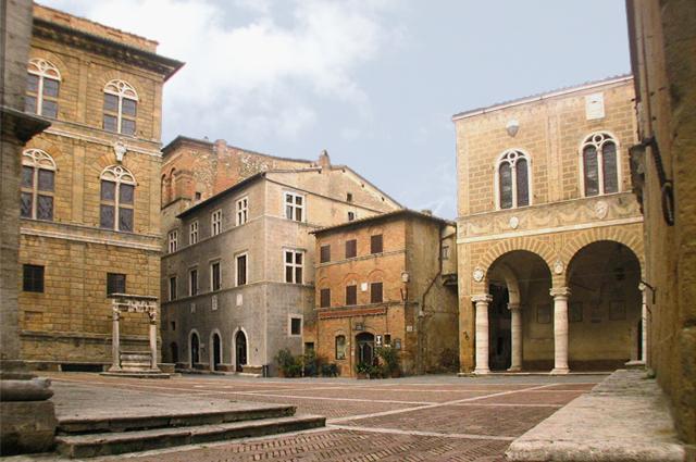 Raccolta porta a porta: a Pienza cambia l’orario