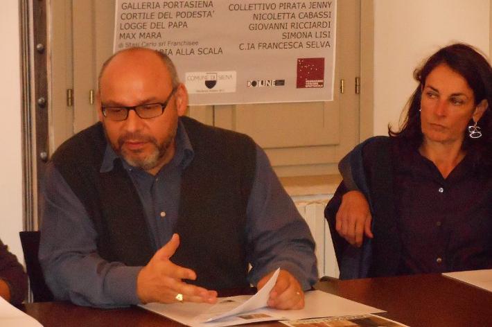 Confi.Dance 2103 cambia pelle