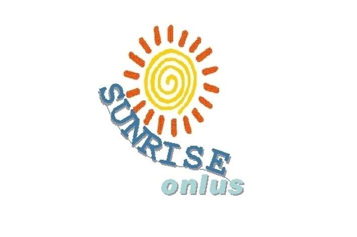 I Distratti in scena per Sunrise Onlus