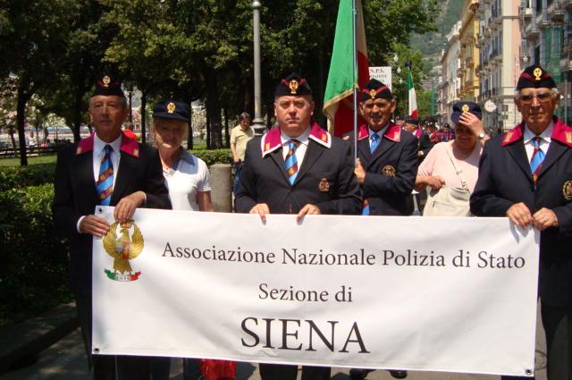 Polizia: la sezione di Siena al raduno di Salerno