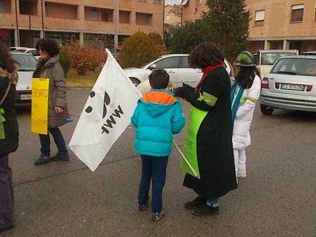 pianella manifestazione contro taglio vegetazione riparia (15)