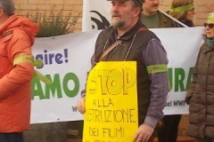 pianella manifestazione contro taglio vegetazione riparia (11)