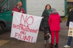 pianella manifestazione contro taglio vegetazione riparia (17)