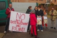 pianella manifestazione contro taglio vegetazione riparia (4)